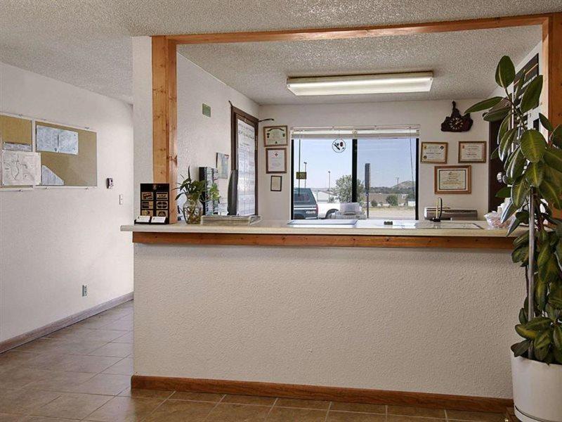 Super 8 By Wyndham Douglas Esterno foto